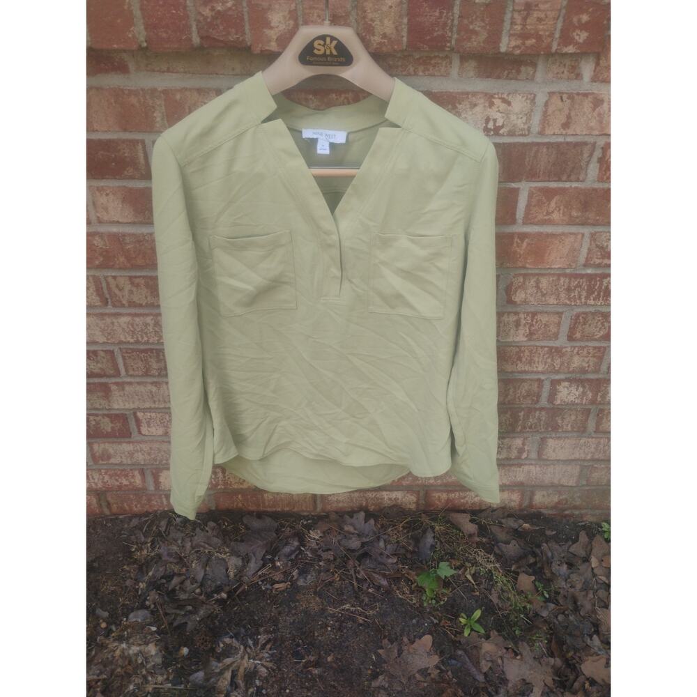 Nine West Size M Sage Green V-Neck Long Sleeve Utility Pocket Blouse Career Top